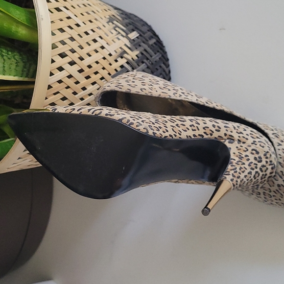 Leopard print Voila Stilettos - Picture 3 of 4